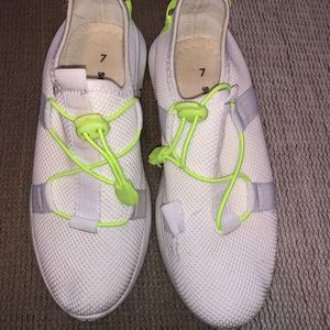 Sommer Ray Tennis Shoes